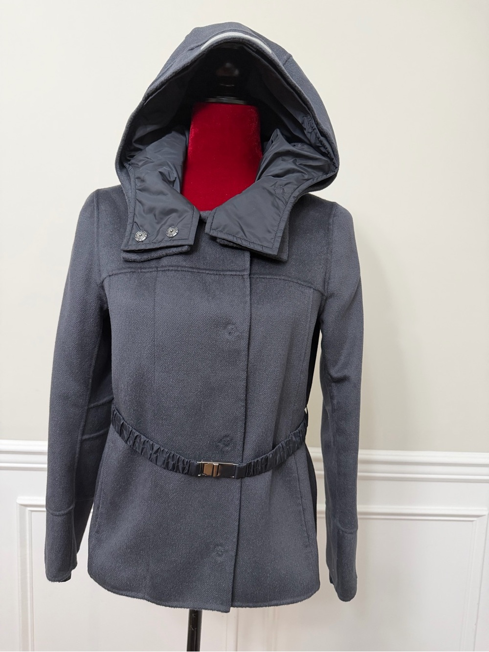 S Max Mara Gray Angora & Virgin Wool Hooded Coat - Hand Sewn - Size US 2